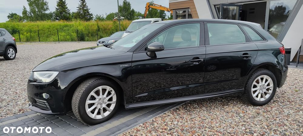 Audi A3 Sportback - 4