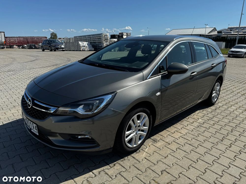 Opel Astra 1.6 CDTI Essentia - 14