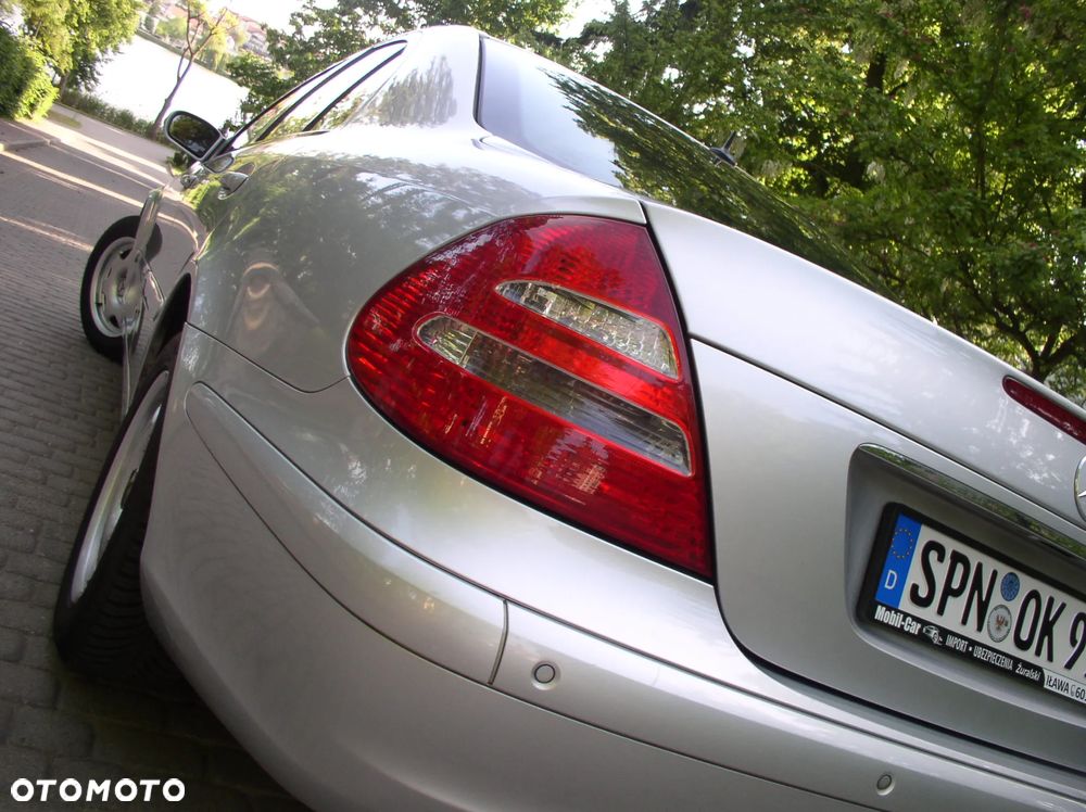 Mercedes-Benz Klasa E 200 Kompressor Automatik Avantgarde - 35