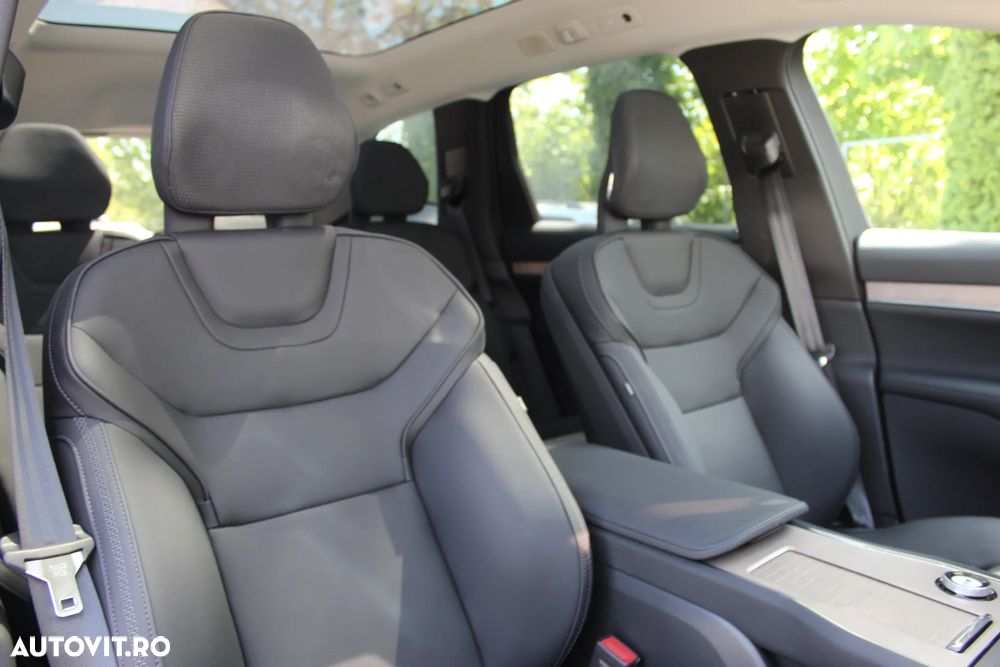 Volvo EX90 - 22