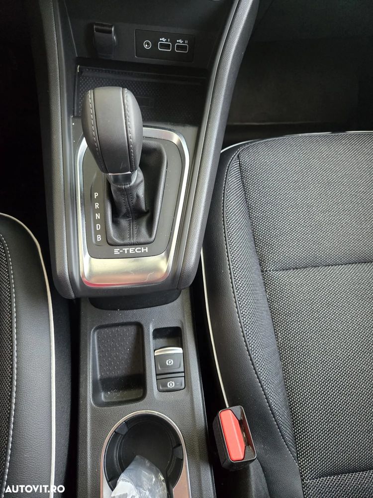 Renault Captur PHEV 160 Techno - 9