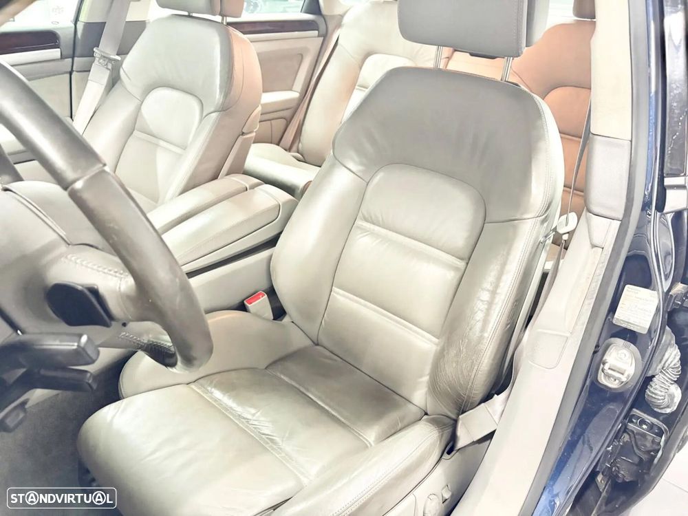 Audi A8 3.0 TDI V6 quattro Tiptronic - 5