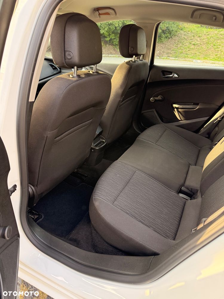 Opel Astra 1.6 - 7