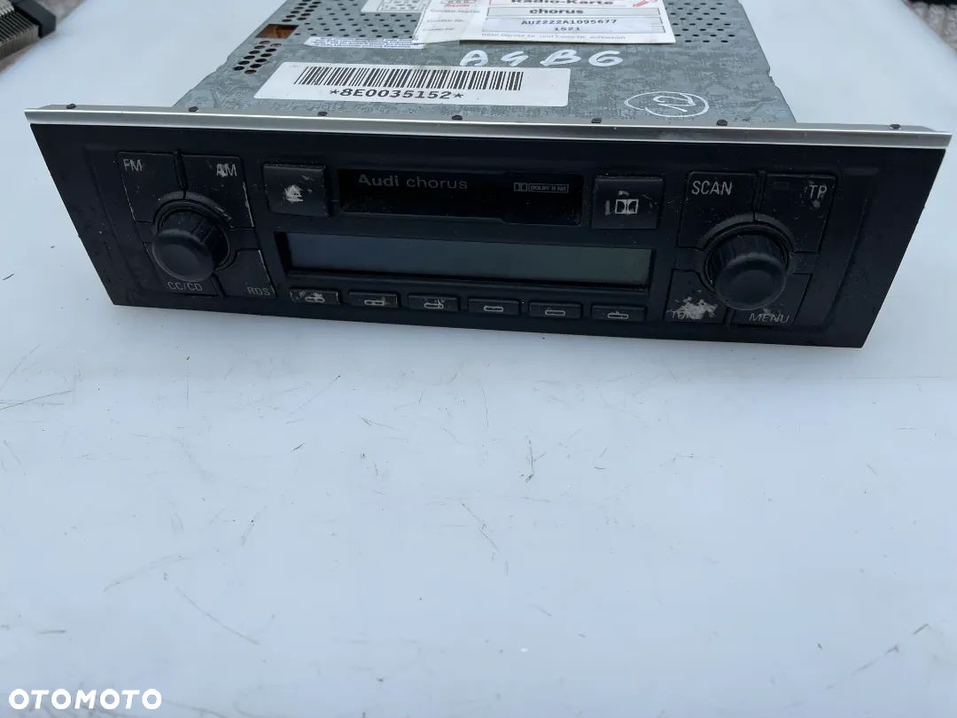 RADIO CHORUS Z KODEM 8E0035152 - 1