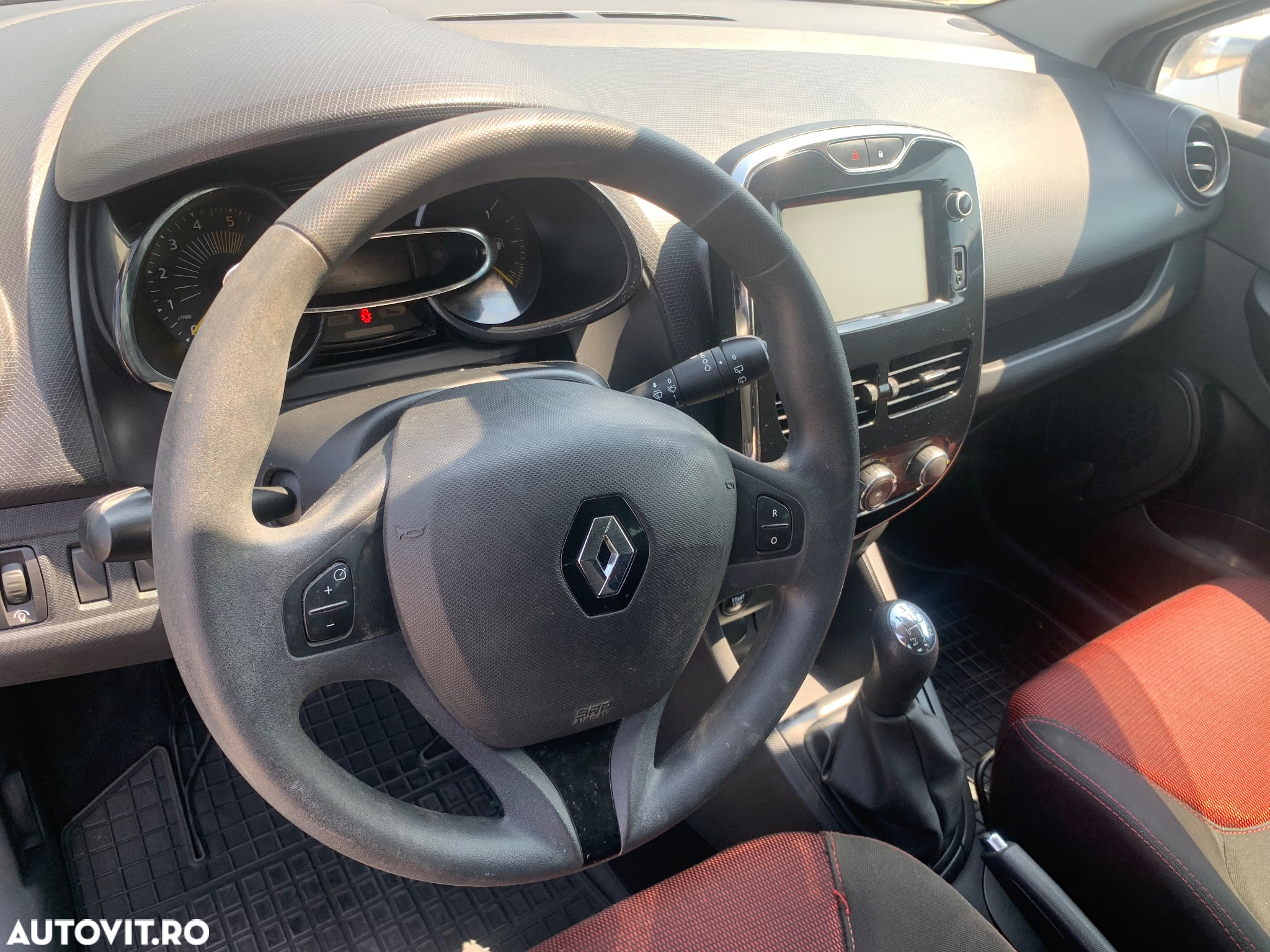 Renault Clio dCi 90 Limited - 10
