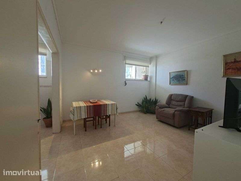 Apartamento T2- Mem Martins - 251.000 - Grande imagem: 2/12