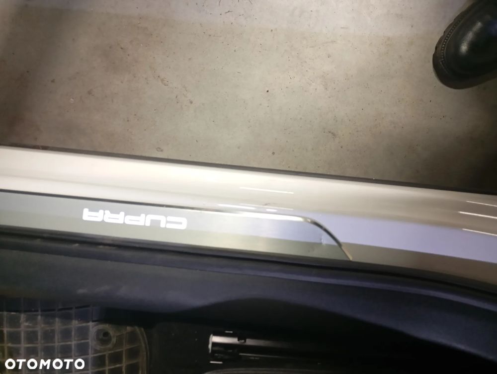 Cupra Formentor 1.4 e-Hybrid DSG - 17