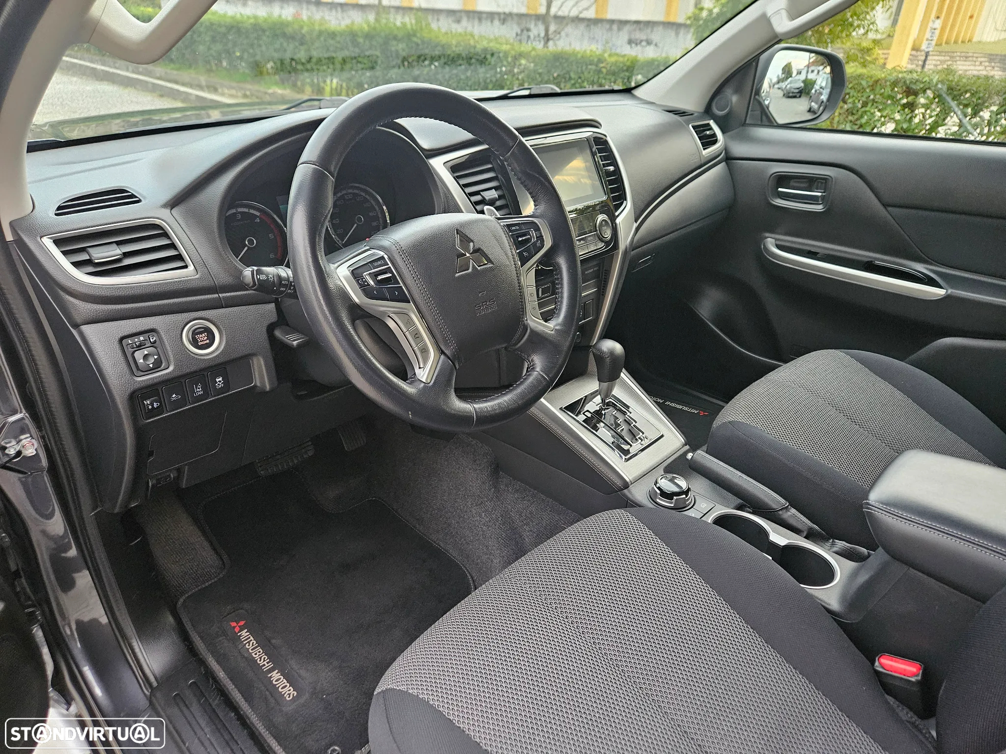 Mitsubishi L200 2.3 DI-D Strakar Space Cab Intense AT 4WD - 10
