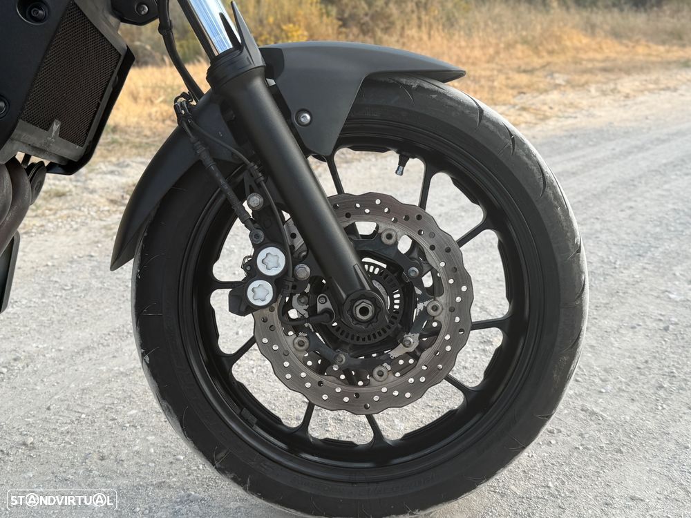 Yamaha MT-07 35kw deslimitada + Extras - 11