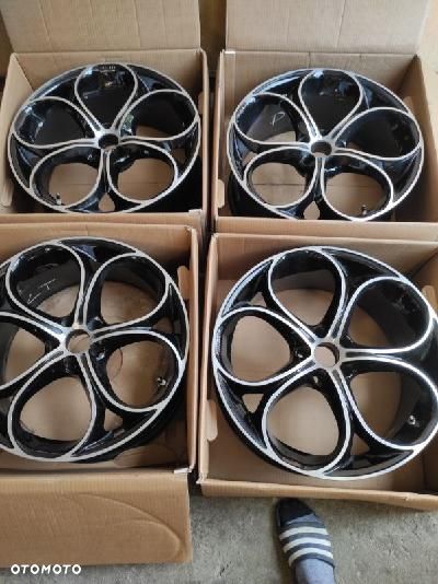 Felgi proste w bardzo ładnym stanie.  Alfa Romeo Stelvio 20" 5x110.Polecam!!! - 3