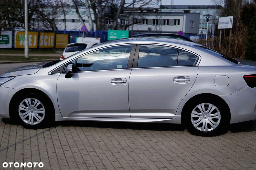 Toyota Avensis 1.8 Active MS - 8