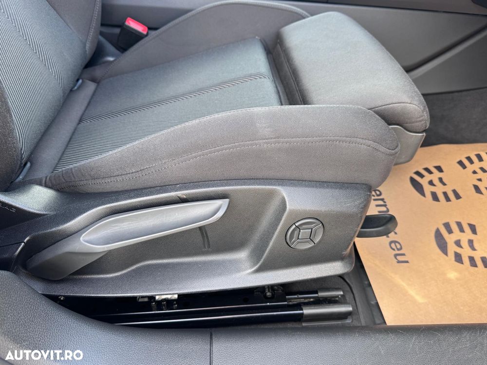 Audi A6 Avant 40 TDI quattro S tronic - 15