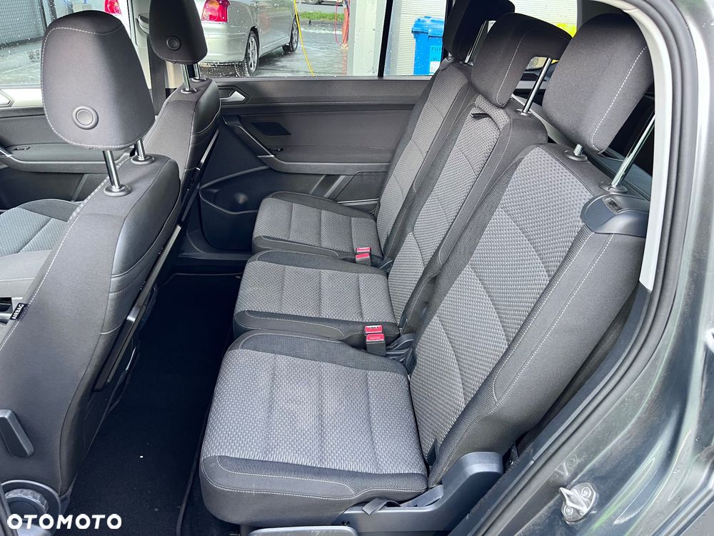 Volkswagen Touran 1.6 TDI SCR (BlueMotion Technology) DSG Comfortline - 19