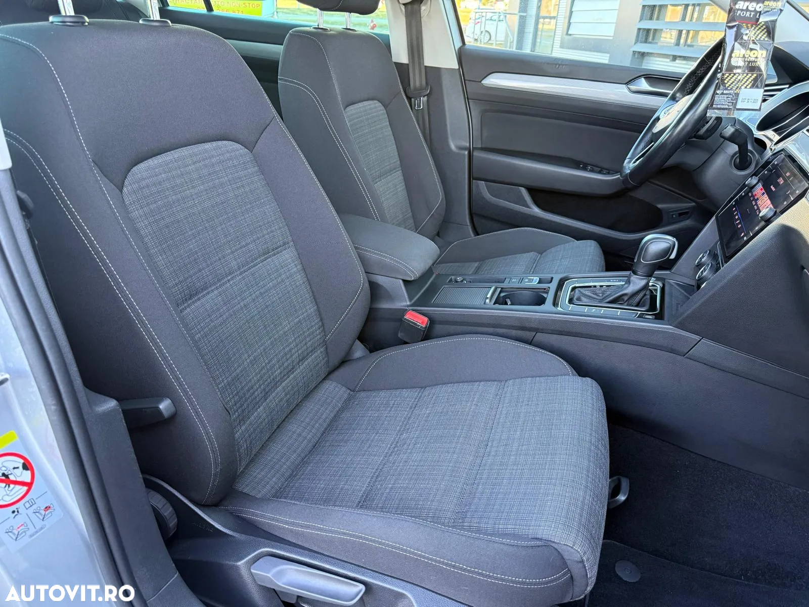 Volkswagen Passat Variant 2.0 TDI DSG Comfortline - 27