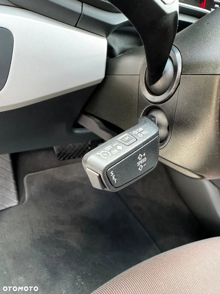 Audi A4 Limousine - 15