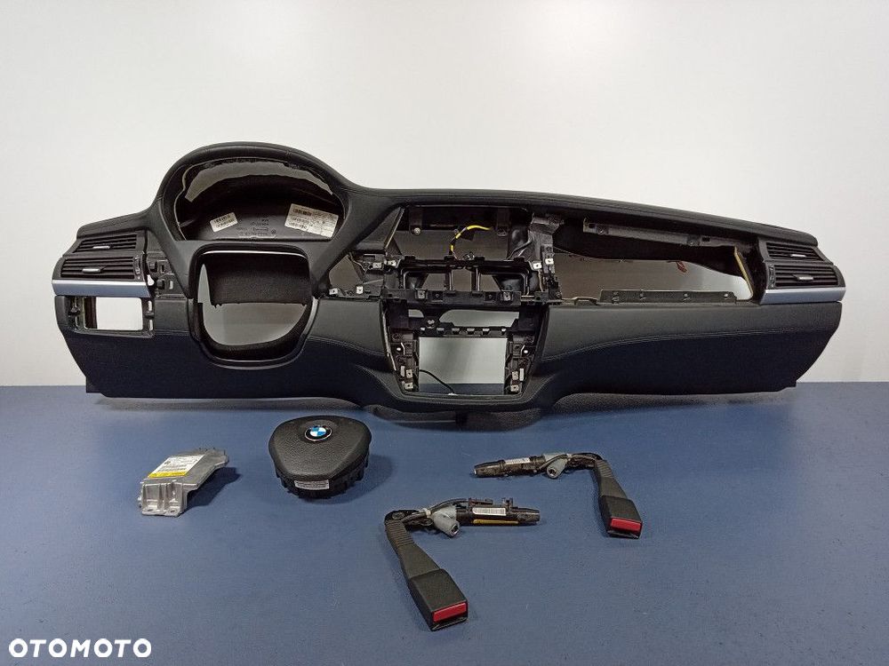 BMW X6 E71 E70 DESKA KONSOLA PODUSZKI PASY EU HUD - 1