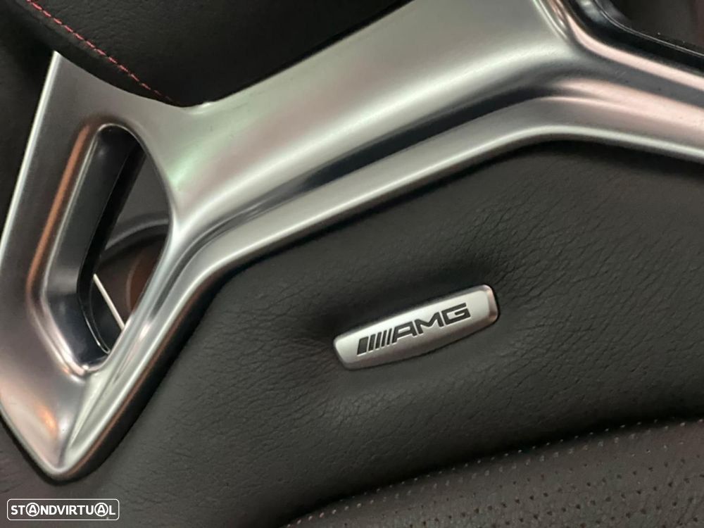 Mercedes-Benz A 45 AMG 4-Matic - 13