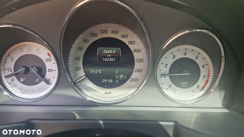 Mercedes-Benz GLK 350 4-Matic - 16