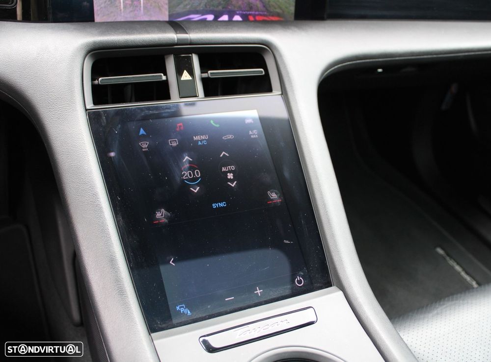 Porsche Taycan 4S - 12