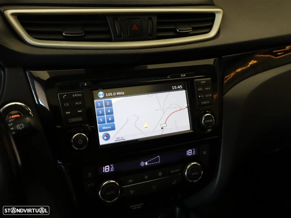 Nissan Qashqai 1.6 dCi Xtronic N-Connecta - 20