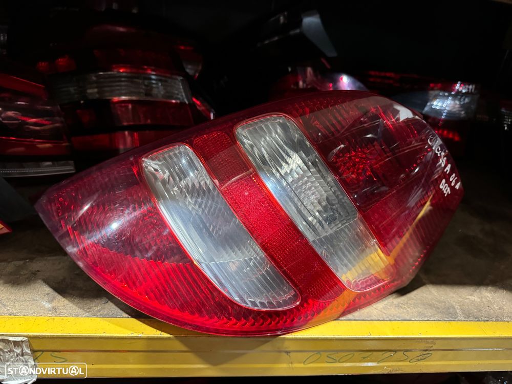 Farolim traseiro direito Mercedes Class A de 2006 - 1