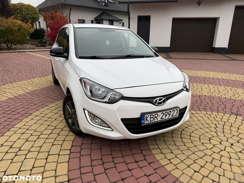 Hyundai i20 1.2 Trend - 14
