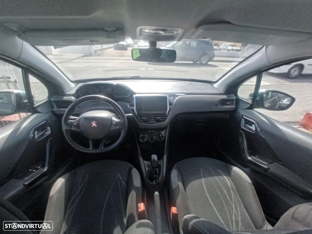 Peugeot 208 1.4 HDi Active - 9