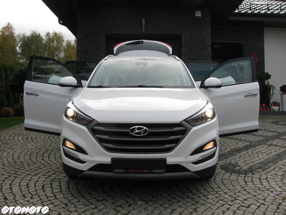 Hyundai Tucson 1.6 GDI BlueDrive Style 2WD - 11