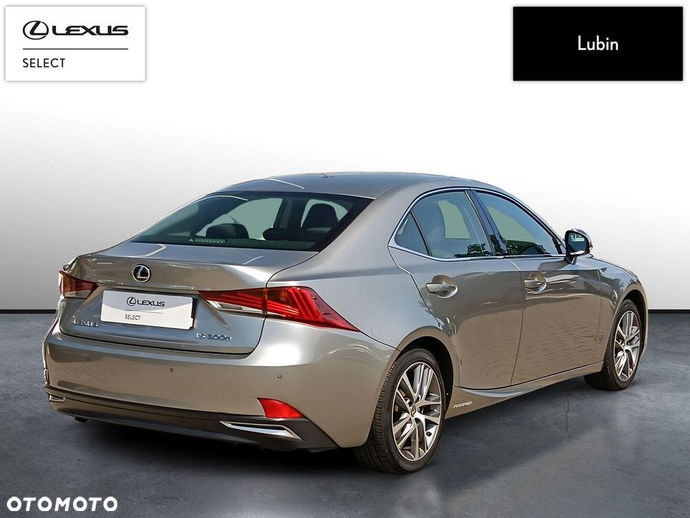 Lexus IS - 6