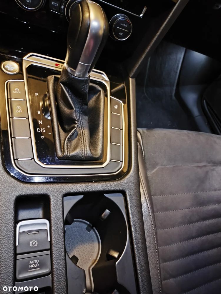 Volkswagen Passat Variant 2.0 TDI BMT SCR 4Mot Highline DSG7 - 9