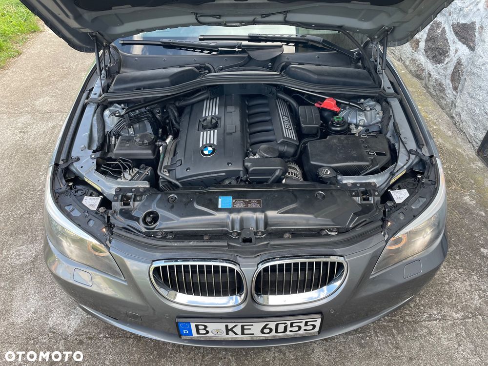 BMW Seria 5 - 32