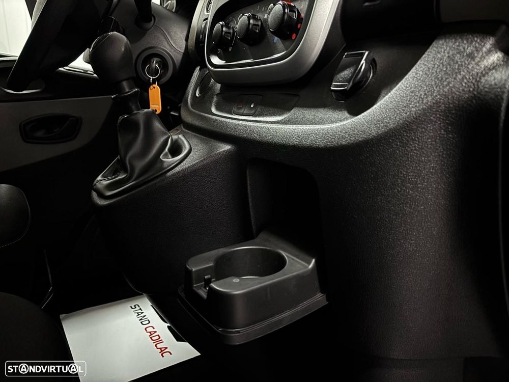 Renault Trafic 1.6 dCi L2H1 1.2T SS - 28