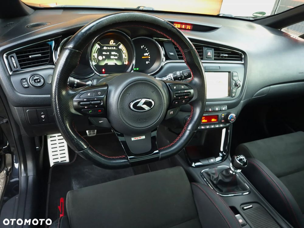 Kia Ceed 1.6 T-GDI GT-Track - 6