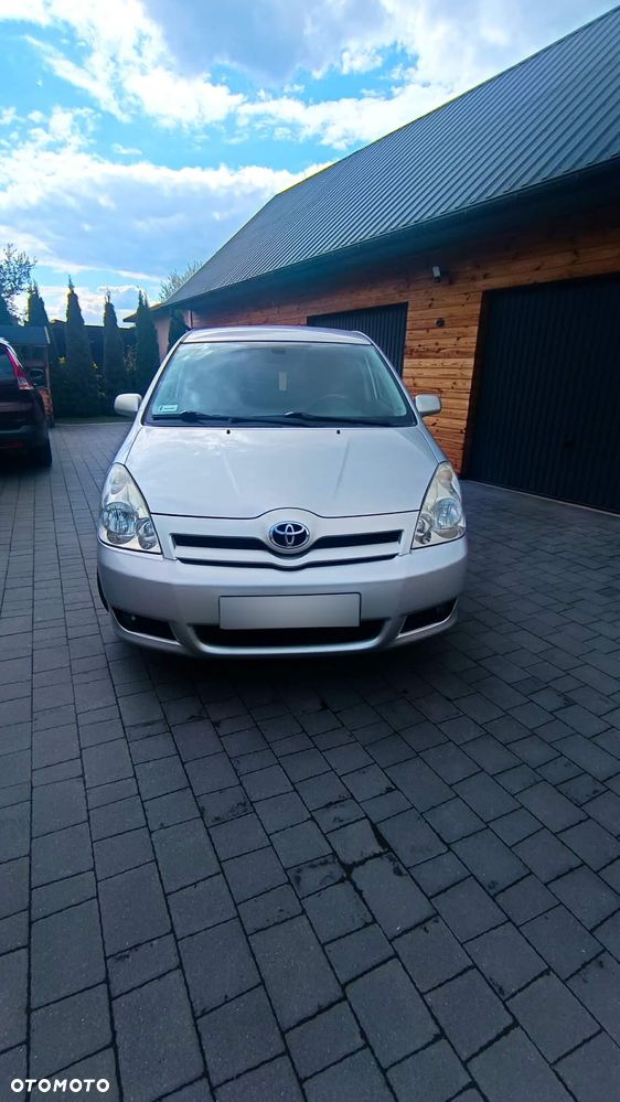 Toyota Corolla Verso 1.8 Gold - 3