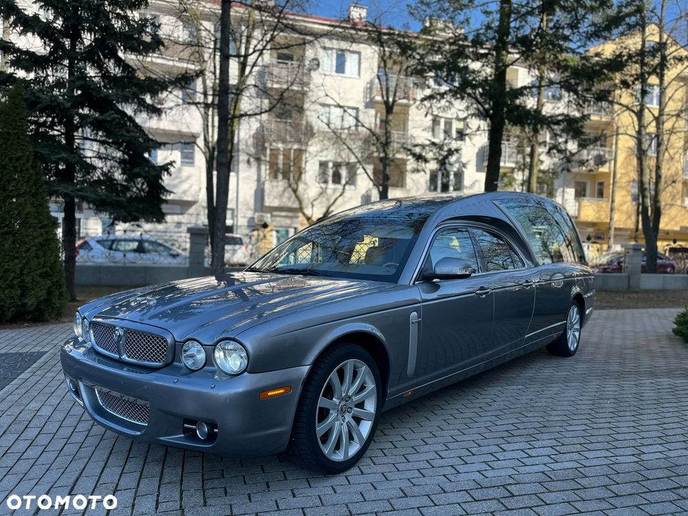 Jaguar Xj