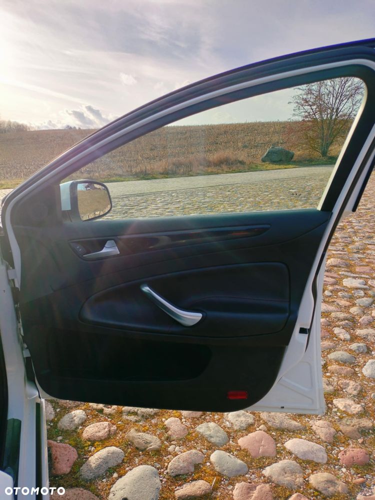 Ford Mondeo 2.0 EcoBoost Titanium S - 12