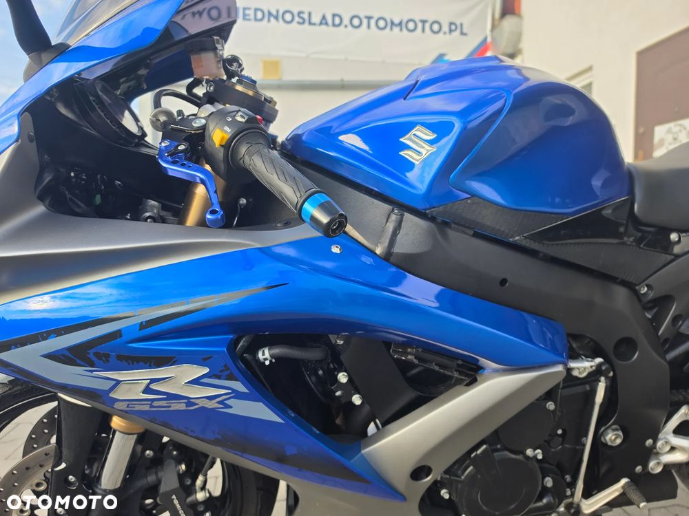 Suzuki GSX-R - 10