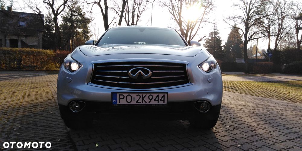 Infiniti QX70 3.0d S Premium - 6