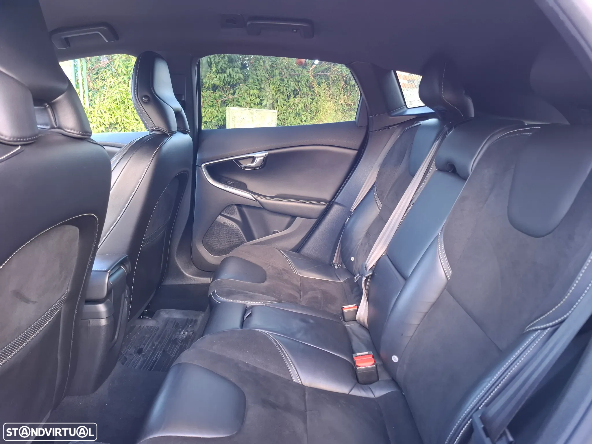 Volvo V40 1.6 D2 Eco R-Design - 7