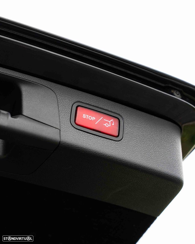 Mercedes-Benz E 200 9G-TRONIC - 33