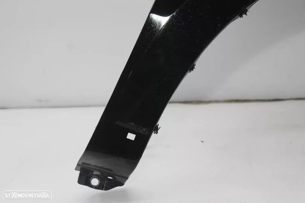 GUARDA-LAMAS FRONTAL DIREITO HYUNDAI SANTA FÉ II 2011 -NEGRO - 3