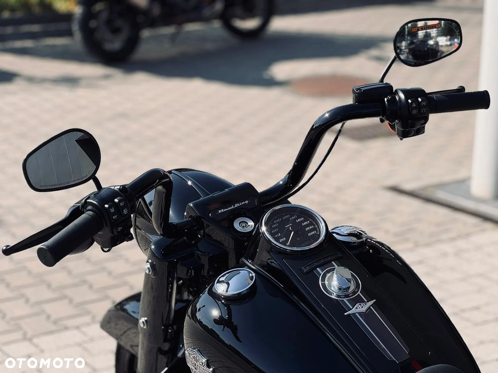 Harley-Davidson Touring Road King - 21