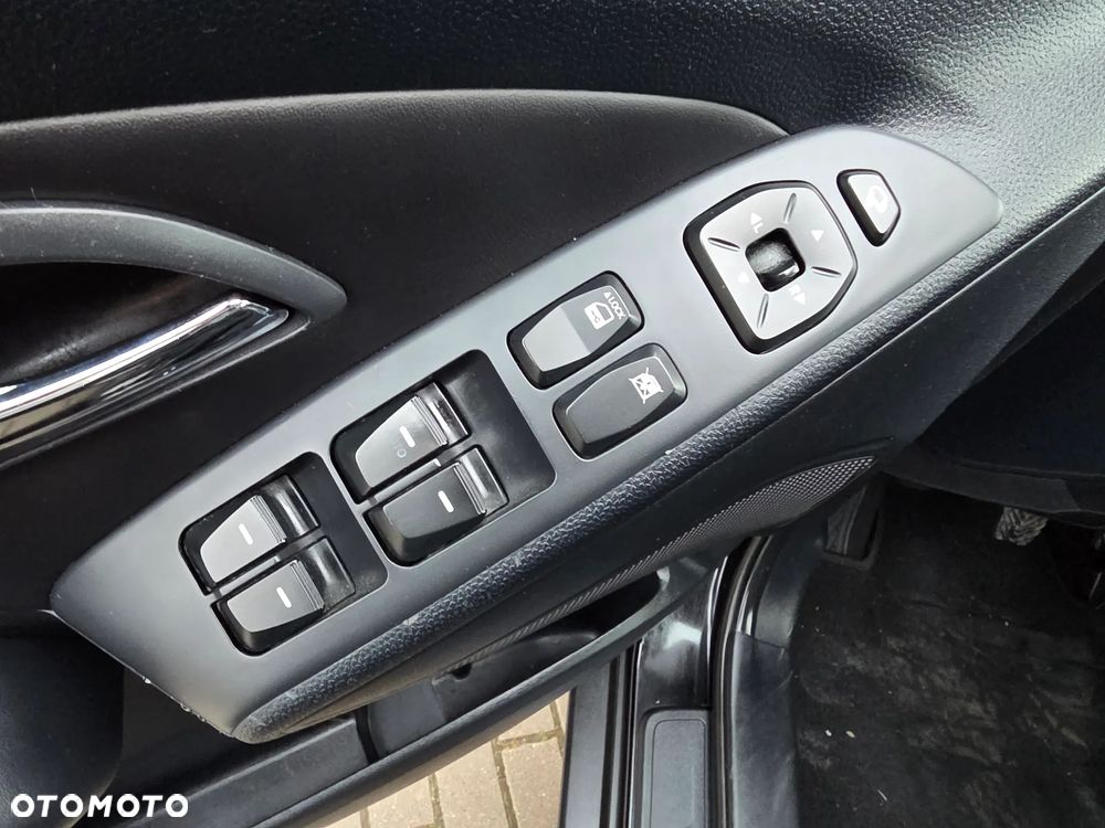 Hyundai ix35 2.0 4WD Style - 12