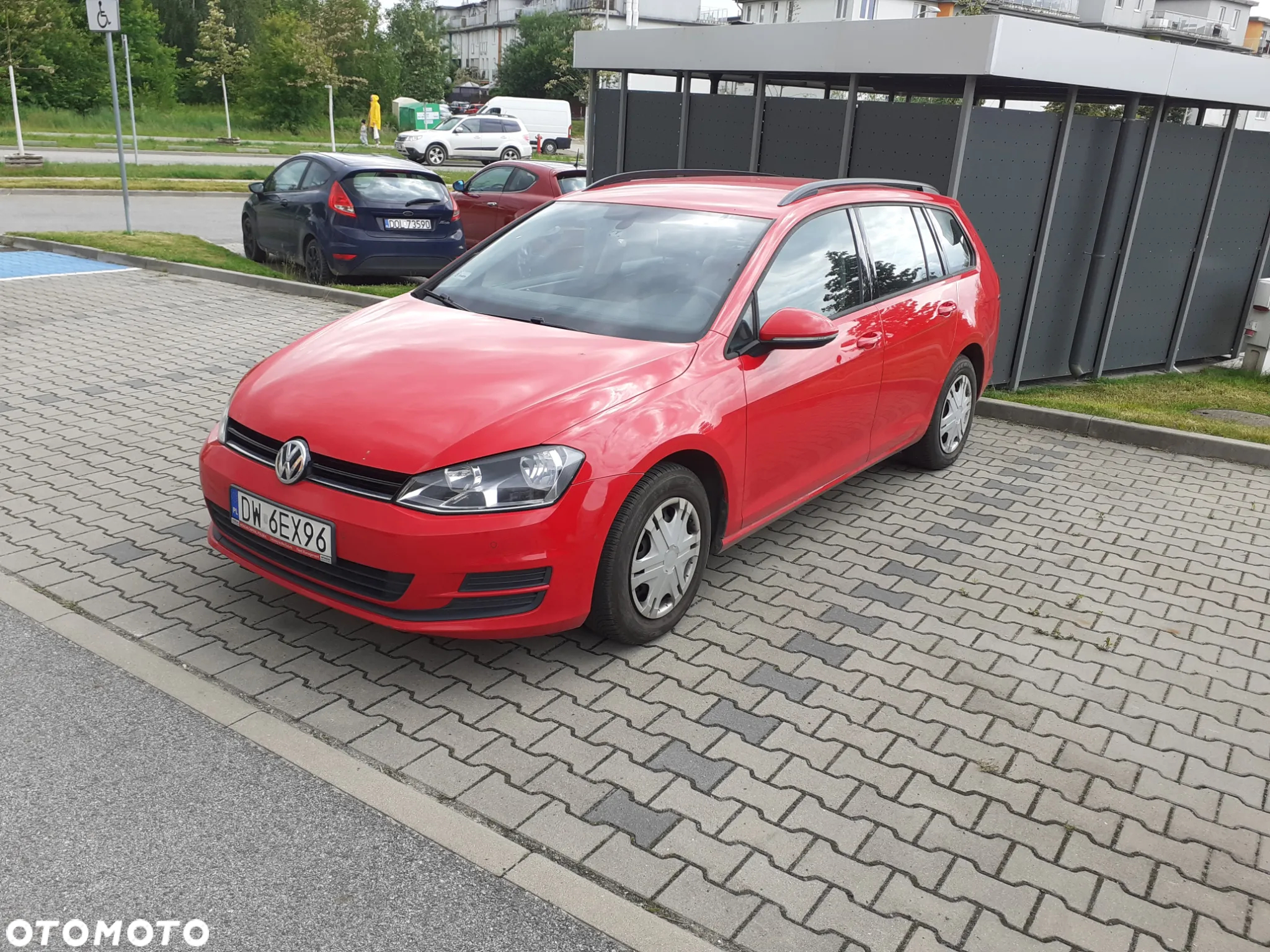 Volkswagen Golf - 2