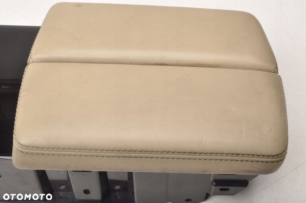 Tesla Model S PODŁOKIETNIK SKÓRZANY JASNY CUP HOLDER 1024241-00-B - 6