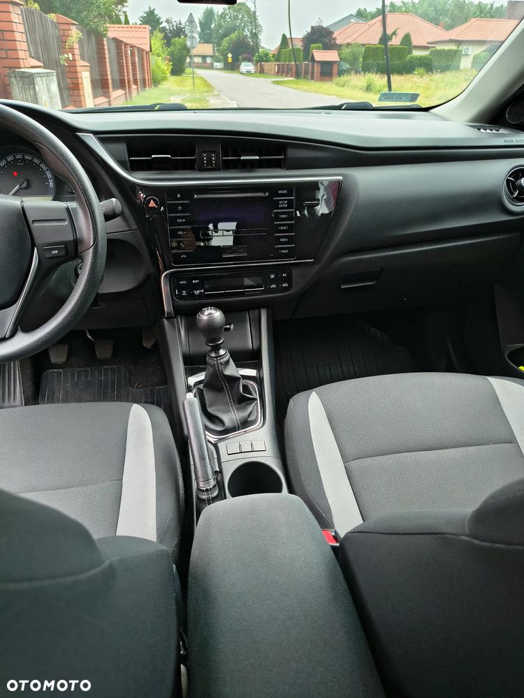 Toyota Auris 1.6 Active - 4