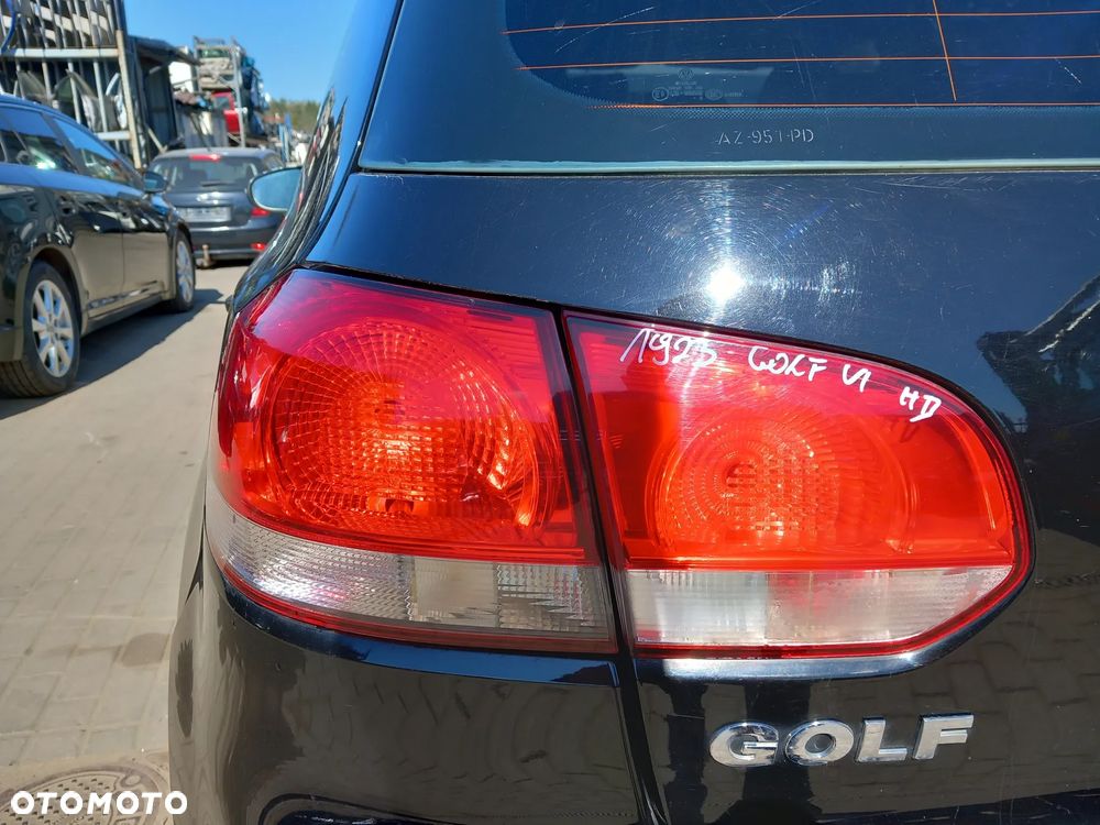 VW GOLF VI LAMPA LEWA TYLNA LEWY TYŁ W KLAPE - 1