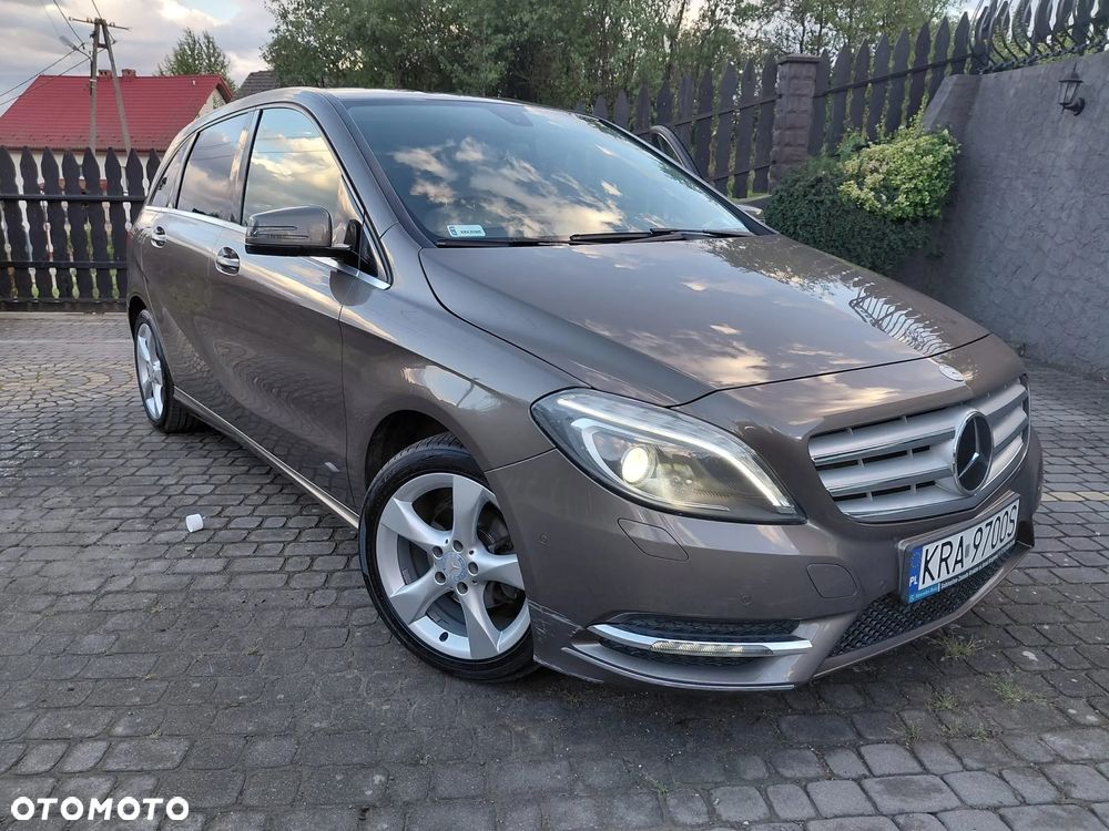 Mercedes-Benz Klasa B 180 7G-DCT - 5