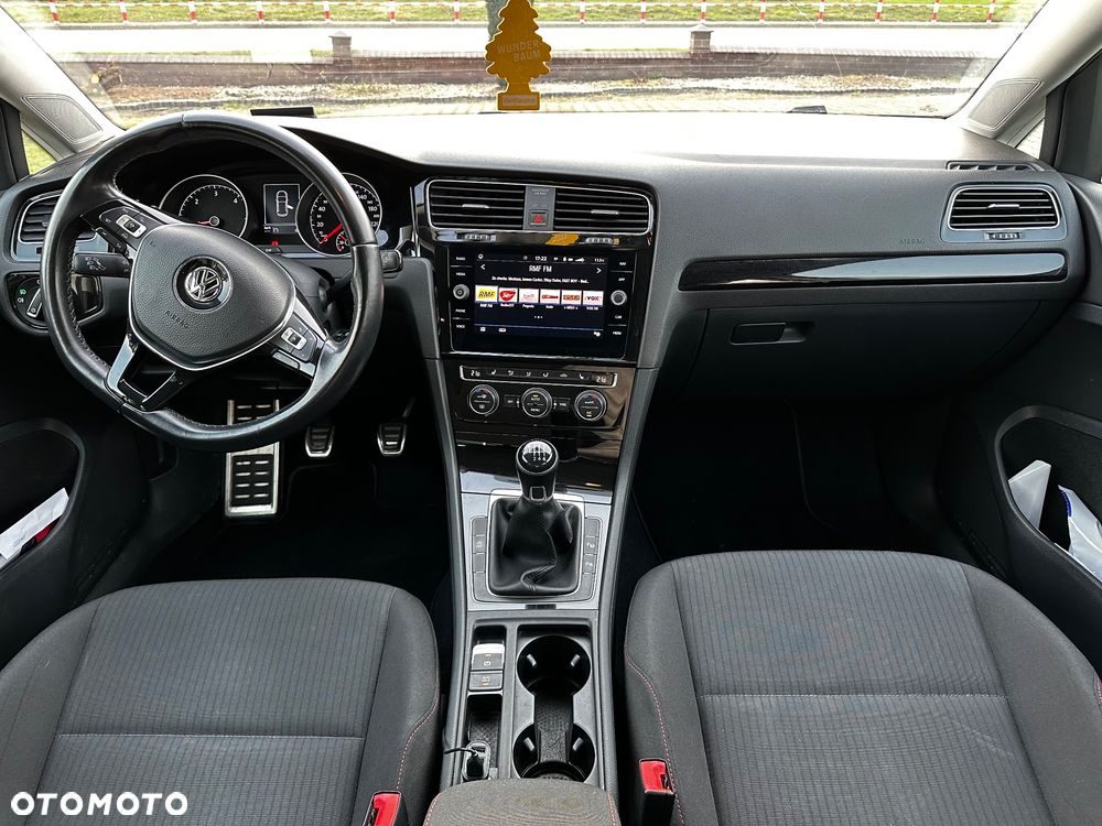 Volkswagen Golf 2.0 TDI Sound - 22