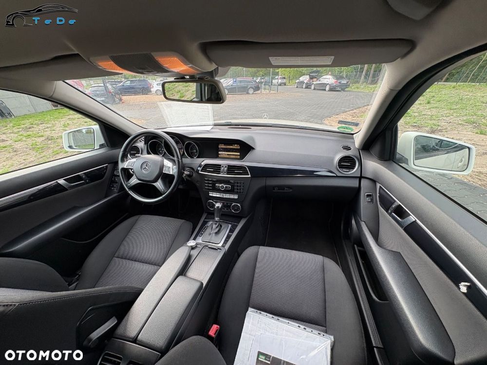 Mercedes-Benz Klasa C 200 CDI DPF (BlueEFFICIENCY) 7G-TRONIC - 27